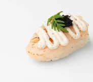 Суши опаленный гребешок с трюфелем | SakhFood