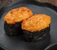 Суши запеченные спайс Сякэ | SakhFood