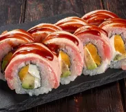 Ролл с опаленным тунцом | SakhFood