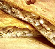 Пирог слоеный с кетой и рисом 1,5 кг | SakhFood