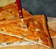 Пирог слоеный с Палтусом и минтаем 1,5 кг | SakhFood