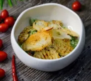 Салат Цезарь с курицей | SakhFood