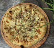 Пицца неаполитанская "Груша Горгонзола" | SakhFood