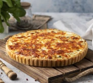 Греческий пирог со шпинатом и сыром 18 см | SakhFood