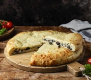 Осетинский пирог с картофелем и грибами 30 см | SakhFood
