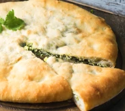 Осетинский пирог с сыром "Сулугуни" и зеленью 24 см | SakhFood