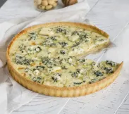 Французский с грушей и сыром "Дор блю" 24 см | SakhFood